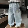 Calça infantil, nova coleção primavera/outono 2026, calça jeans legal e estilosa estilo coreano para meninos, calça longa reta da moda para bebês meninos