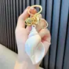 Chaveiro Criativo de Concha Colorida para Carro Chaveiro de Casal Fofo Feminino Pingente de Pacote Desenho Animado Exquisite Presente