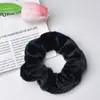 Selección Premium Transfronteriza de Scrunchies de Felpa para el Cabello, Venta Directa del Fabricante, Venta al por Mayor, Diademas Peludas de Moda con un Toque Femenino, Accesorios Versátiles para el Cabello