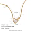 Moda Europea y Americana Dulce y Única Joyería de Nicho Acero Inoxidable Chapado en Oro de 18K Collar de Mariposa Diagonal en Forma de Corazón para Mujeres con Sentido del Diseño