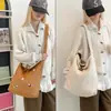 Bolso de Hombro Portátil de Gran Capacidad, Nueva Mochila de Viaje de Felpa Bordada con Diseño de Doble Cara, Bolso Tote Simple y de Alta Gama