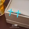 Brincos de Argola Retro Azul Turquesa com Cruz, Pequenos e Estilosos, Brincos Únicos e Elegantes com um Toque Francês de Alta Costura para Mulheres