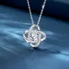 Moda Europea y Americana Joyería Más Vendida Regalos para Hijas, Colgantes Exquisitos de Trébol de Cuatro Hojas Huecos, Collares Elegantes para Mujeres