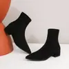 Botas Martin de camurça pontudas tamanho grande para outono e inverno, botas curtas femininas leves para cross-border com sola de borracha, sem cadarço, antiderrapante, salto quadrado, salto médio