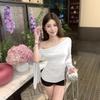 Camiseta Asimétrica de Hombro Descubierto con Mangas Largas Estilo Tailandés Ajustada Fruncida Única para Mujer Verano