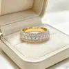 Anel geométrico quadrado cravejado com zircônia grande e microincrustado, estilo europeu e americano, com diamantes, da fábrica de joias da moda Ziyu