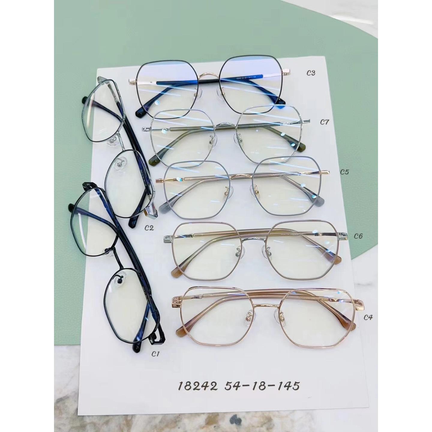 mmexport1712801043368