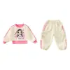 Lindo conjunto de otoño para niñas, conjunto casual de tres piezas para niños, nueva y elegante ropa de otoño 2026 para niñas pequeñas