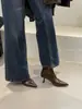 Botas de tornozelo de camurça de salto alto versáteis estilo rua coreano com sola macia para mulheres, botas Martin outono e inverno 2026, sapatos de bico fino slim fit