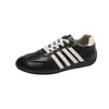 Outono de 2026 Novo Estilo ins Versátil Sapatos Brancos Femininos Salto Baixo Tênis de Skate Estudante Sapatos Casuais Sapatos Femininos ZS98