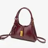 Bolsa Roja 2025 Nuevo Estilo Lujo Accesible Versátil Bolso de Madre Boda Bolso Cruzado Práctico Bolso para Banquete de Boda para Suegra