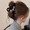 Pinza para el Cabello Perla Marrón Terciopelo Pinza Tiburón Grande Pinza para el Cabello para Mujeres 2025 Nuevo Clip de Gama Alta Accesorios para el Cabello