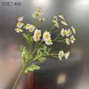 Decoración simulada estilo bosque de manzanilla Flor suave Pequeña margarita Salón de bodas Fotografía Escritorio Flor simulada Cabeza de flor pequeña