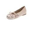 Zapatos Planos de Ballet con Lazo Dulce para Aumentar la Altura Interior para Mujer 2026 Otoño Punta Cuadrada Correa Cruzada Boca Baja Suela Suave Mocasines