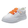 Nuevas Zapatillas Blancas de Color Sólido con Velcro para Aumentar Altura para Mujer, Temporada Primavera/Verano 2026, Zapatos Deportivos Modernos Estilo Coreano para Mujeres Bajitas