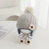 Gorro retro con pompón para protección auditiva, gorro de punto con cordones y encaje floral, gorro de punto a prueba de viento dulce y cálido estilo coreano para otoño-invierno