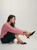 Suéter de punto rosa con cuello en V para mujer, estilo perezoso holgado de otoño, suéter de punto suave y pegajoso, top de ropa nueva de otoño para mujer