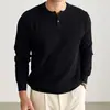 Suéter de punto de manga larga con cuello en V tipo Henry para hombre, estilo old money, de negocios, color liso, capa base, primavera y otoño, venta al por mayor de fábrica transfronteriza