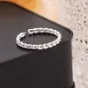 Anéis de Zircônia Brilhantes Estilo Europeu e Americano, Anéis de Casal, Escolhas da Moda de Influenciadores, Anéis Fashion de Luxo Leve Cravejados de Diamantes Atacado