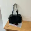 Bolso de axila para mujer, nueva colección de otoño 2026, bolso de hombro moderno y versátil, material de gamuza, elegante bolso cruzado