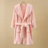 Roupão Infantil Classe A Outono e Inverno Crianças Médias e Grandes Secagem Rápida Quente Roupão de Banho Roupão Menino Menina Coral Fleece Espessado Pijama