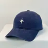 Boné de Baseball Simples Bordado de Alta Qualidade com Parte Superior Macia para Mulheres, Tendência Casual Versátil para Uso Externo, Protetor Solar para Casal Que Faz o Rosto Parecer Menor