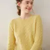 Suéter de cashmere elegante e estiloso com gola redonda para mulheres, apresentando um design de tricô torcido, tecido espessado e um caimento que afina a silhueta, macio e confortável, perfeito como peça de base.