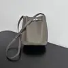 Bolsa Kelly Bucket de Couro de Vaca de Primeira Camada, Bolsa Transversal de Couro Genuíno, Bolsa Pequena da Moda em Couro Puro com Fivela de Fecho Casual para Mulheres, Bolsa de Ombro Versátil