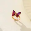 Conjunto de Brincos, Colar, Anel e Pulseira de Vidro Colorido com Diamantes em Formato de Borboleta - Moda Europeia e Americana - Vendido em Larga Escala - Para Mulheres