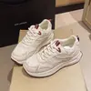 Novos Sapatos de Sola Grossa para Mulheres, Tênis de Treino Alemães 2026, Tênis "Dad Shoes" de Verão, Tênis Esportivos Casuais Respiráveis de Malha para Mulheres