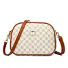 Bolso para Madre de Mediana Edad con Textura de Cuero Suave Bolso Cruzado 2022 Nuevo Bolso de Hombro de Moda Bolso Cuadrado Pequeño de Tres Compartimentos para Teléfono Móvil