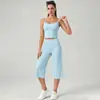 Traje deportivo exterior de alta cintura con efecto push-up en glúteos, ajuste ceñido, conjunto de ropa de fitness con tirantes y pantalones de yoga de pierna ancha de tres cuartos
