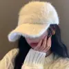 Gorra de Béisbol de Piel de Conejo para Mujer Otoño e Invierno Estilo Coreano Versátil Gorra Cálida para Cabeza Grande Exhibidor de Rostro Pequeño Sombrero Blanco de Felpa