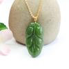 Colgante de Jade Hetian Natural de Guan Yu con Incrustaciones de Oro de 18 Quilates con Hoja de Jade Fábrica de Joyería al por Mayor y Entrega S2072608