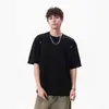 Camiseta Retro Americana Desconstruída com Rebites e Pregas de Manga Curta para Homem, Design de Verão Resistente, Top Solto Quadrado de Meia-Manga