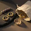 Taina Transfronterizo temu Pendientes de Aro de Moda Ligeros de Lujo de Venta Caliente Europeos y Americanos No se Desvanecen Hebilla de Oreja para Mujer Tachuelas Accesorios para Pendientes Venta al por Mayor