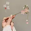 Grampo de Cabelo Hanfu Qipao Estilo Antigo para Mulheres, Grampo de Madeira de Alta Qualidade para Coques Altos, Grampo de Nicho Levemente Luxuoso, Acessórios de Cabelo com Pingentes e Borlas
