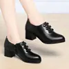 Zapatos de Mujer con Tacón Grueso de Moda 2025 Otoño Nuevos Versátiles Suela Suave Zapatos de Mujer Tacón Medio Zapatos de Cuero Zapatos para Mamá Mujer