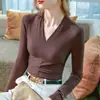 Camiseta básica feminina preta, novo estilo outono/inverno 2026, corte justo, toque de alta qualidade, gola V, modal, manga longa