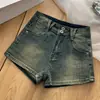 Shorts Jeans Ultra-Curtos Versáteis Vintage para Mulheres Verão 2025 Tendência Novo Estilo Hot Girl Slim Fit Cintura Alta Hot Pants