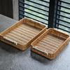 Cesta de sobremesa de frutas criativas quadradas tipo rattan Prato de frutas secas de estilo europeu prato de lanche doméstico cesta de bandeja de chá da tarde de doces
