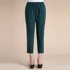 16 Calças Cropped Retas Elásticas de Cintura para Mulheres de Meia-Idade e Idosas de Verão Calças Casuais Calças para Mulheres de Meia-Idade Roupas para Mães Mulheres