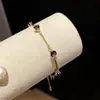 Brilho Colorido! Pulseira de Corrente Fina com Zircônia Colorida, Estilo Coreano Ins Levemente Luxuosa de Alta Qualidade, Acessório de Mão Versátil Atacado
