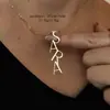 Collar con nombre de acero inoxidable para damas europeas y americanas, colgante con letras personalizadas, collar simple y moderno de acero de titanio, regalo de cumpleaños