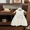 Vestido Estilo Francês para Meninas 2026 Verão Vestido Sem Mangas Bordado com Aplique para Bebês, Vestido Elegante Fino com Lapela