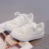 Tenis Blancos para Niños, Zapatos de Malla Simple, Nuevo Modelo 2026, Verano Transpirables de Malla Deportivos Blancos para Niños y Estudiantes