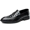 Zapatos de piel de cocodrilo para hombre una generación de comercio exterior talla grande 47 zapatos de hombre formales de negocios zapatos de hombre de piel de vaca Wenzhou