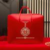 Conjunto de Quatro Peças para Casamento com Saco de Embalagem de Colcha de Casamento Vermelha Bolsa Festiva de Cetim Saco de Armazenamento de Dote de Casamento