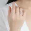 Anel Feminino Nicho Alto Padrão Diamante Não Desbota Estilo K Estilo Coreano Luxo Acessível Joia para Mão Anel Fabricante Atacado Personalização