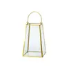 Venta al por mayor del fabricante Color Cobre Trapezoidal Estilo Europeo Portátil Lámpara de Viento Portavelas Decoración del Hogar Portavelas Portavelas Pantalla de Viento para Velas